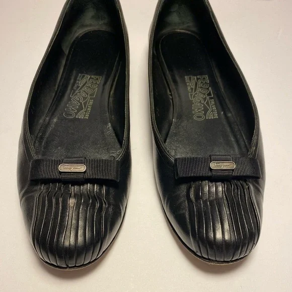 Salvatore Ferragamo leather flats - Picture 9 of 10